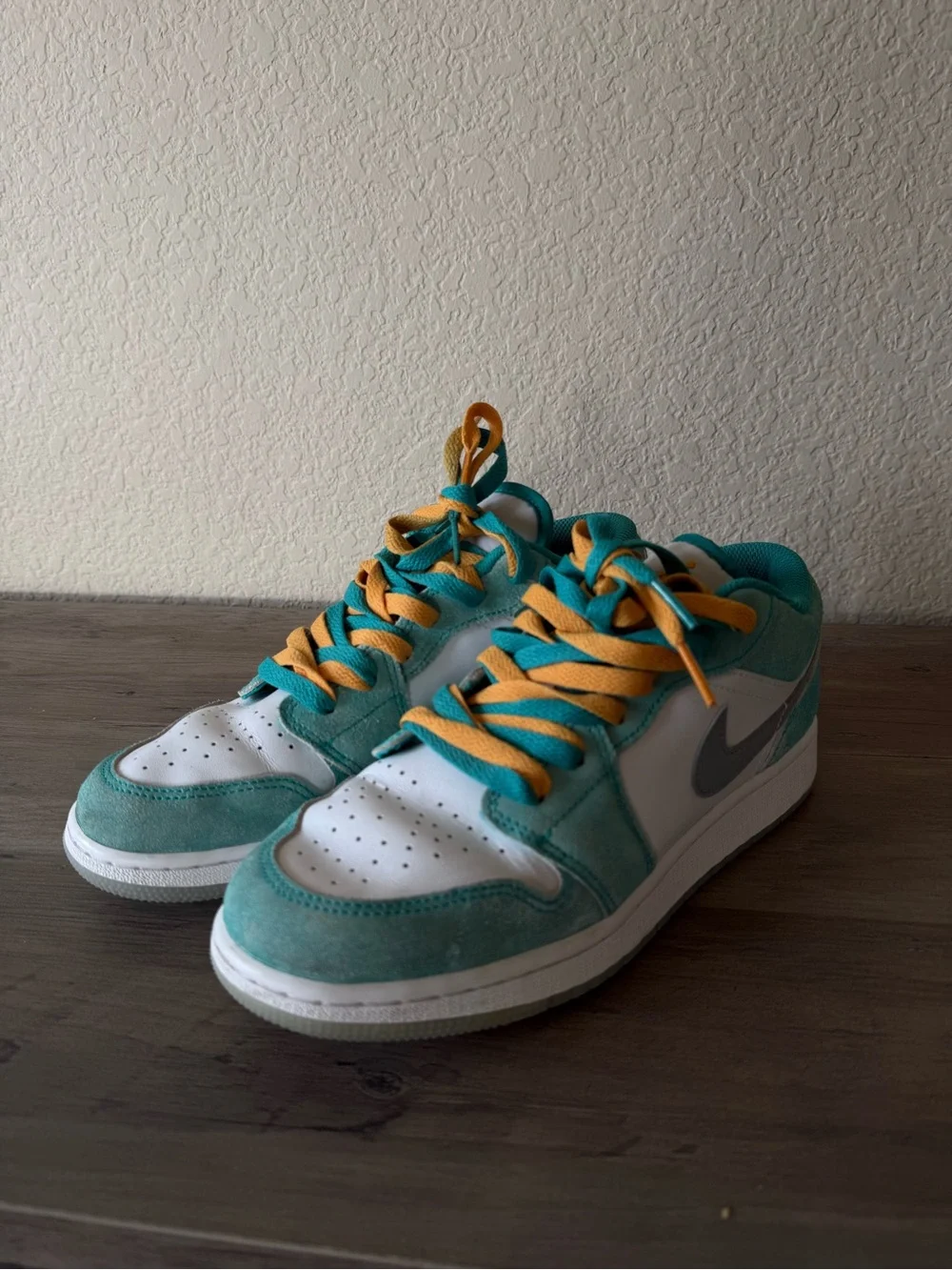 Nike Dunk Low Turquoise White Size 6.5Y